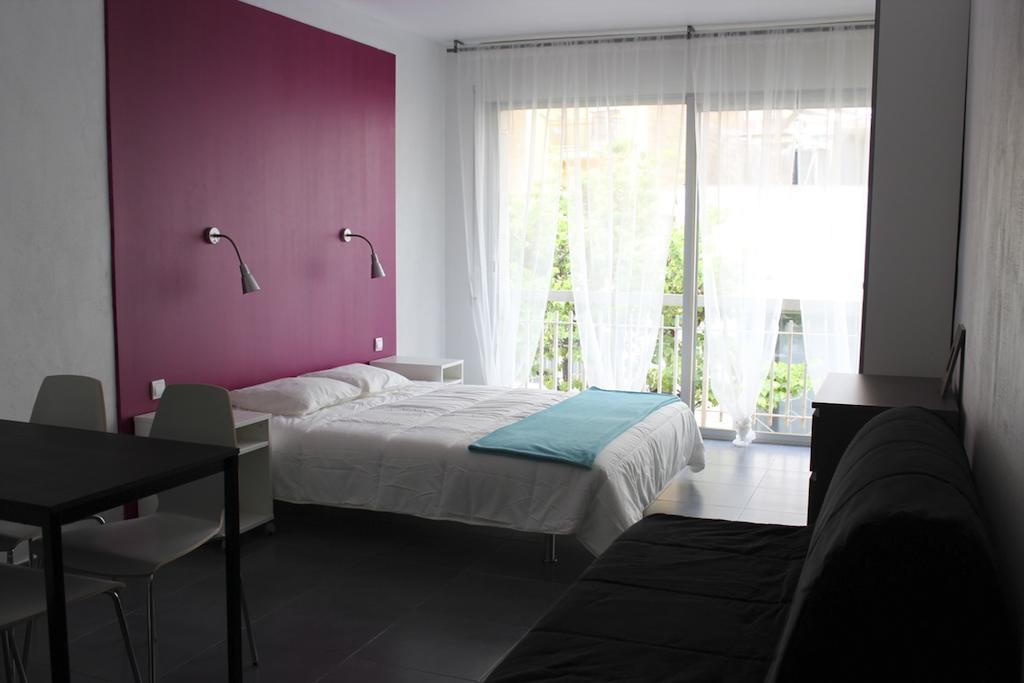 Apartament Sagrada *